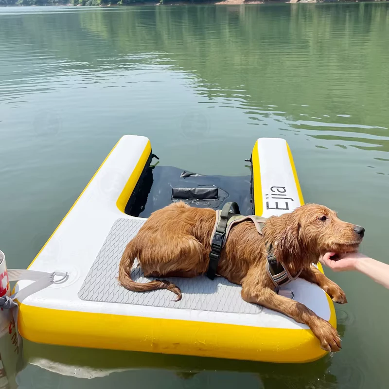 Aufblasbare Hundewasser-Rampe, schwimmende Ausstiegsrampe, aufblasbare Plattform mit Leiterstufen für schwimmende Haustiere zu verkaufen