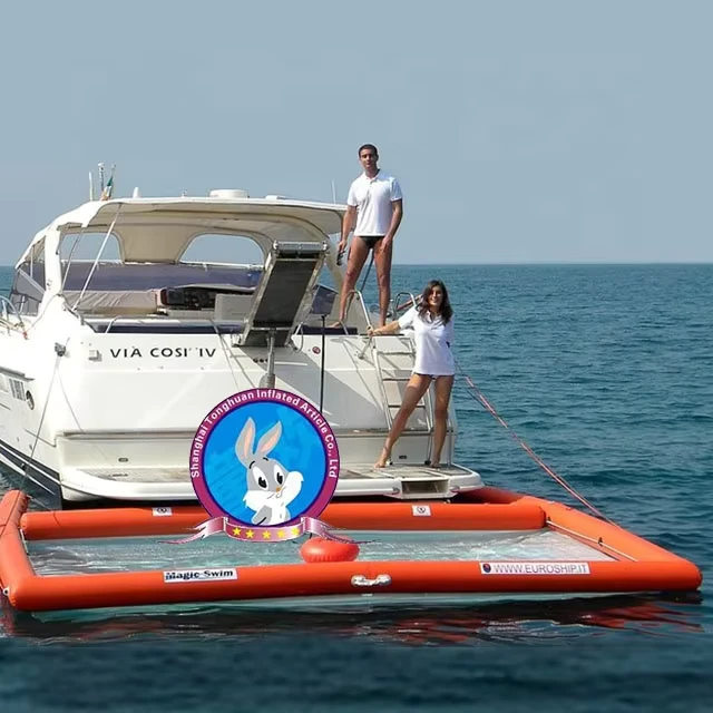 Piscine gonflable flottante avec filet pour yacht, jeux de parc aquatique gonflables
