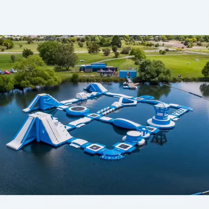 Parc aquatique flottant gonflable en PVC pour lac avec 100-120 passagers, garantie de 3 ans, couleur et taille personnalisées