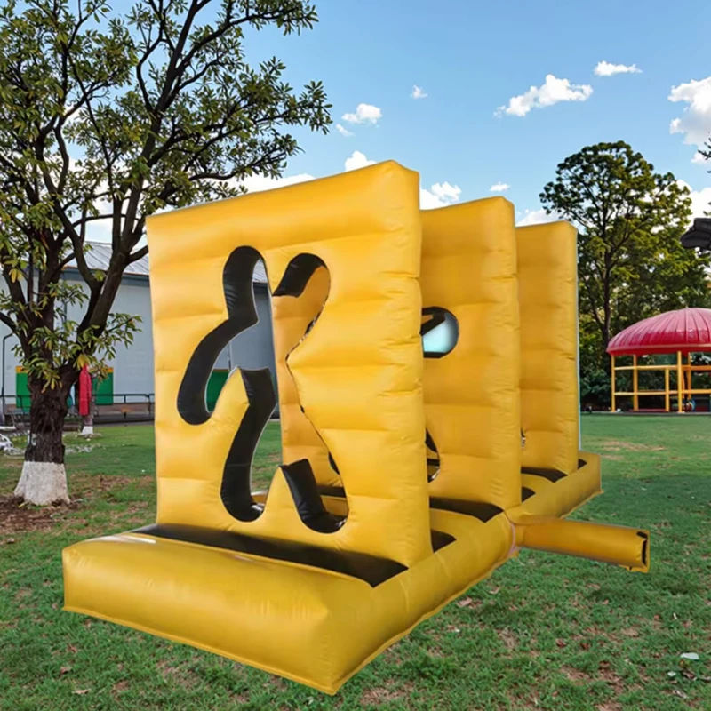 Bouncer gonflable en PVC représentant un corps humain à travers le mur, accessoires pour team building avec souffleur pour événements sportifs et fêtes