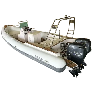 Perahu Laut Kempis dengan Konsol Berdiri Bergaris
