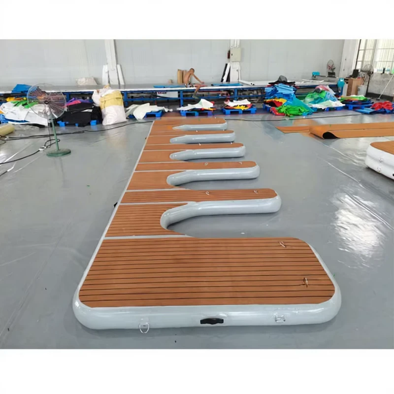 Aufblasbares Vinyl-Motorboot Station Jet-Ski Dock Plattform E-Form 500kg Kapazität >10 L Passagiere