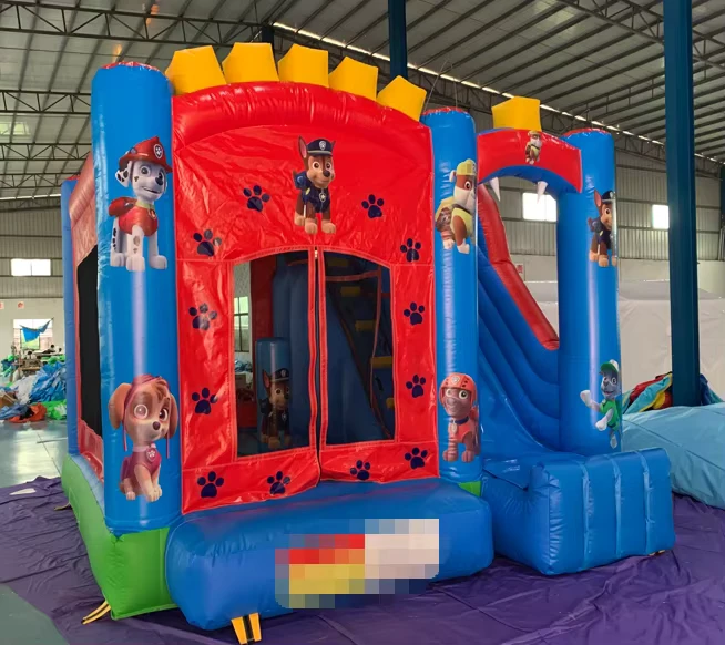 Kombinasi Seluncur Air Inflatable & Kastil Lompat untuk Pesta Musim Panas Anak, Keseruan Splash Halaman Belakang, Sempurna untuk Karnaval Musim Panas Franchise