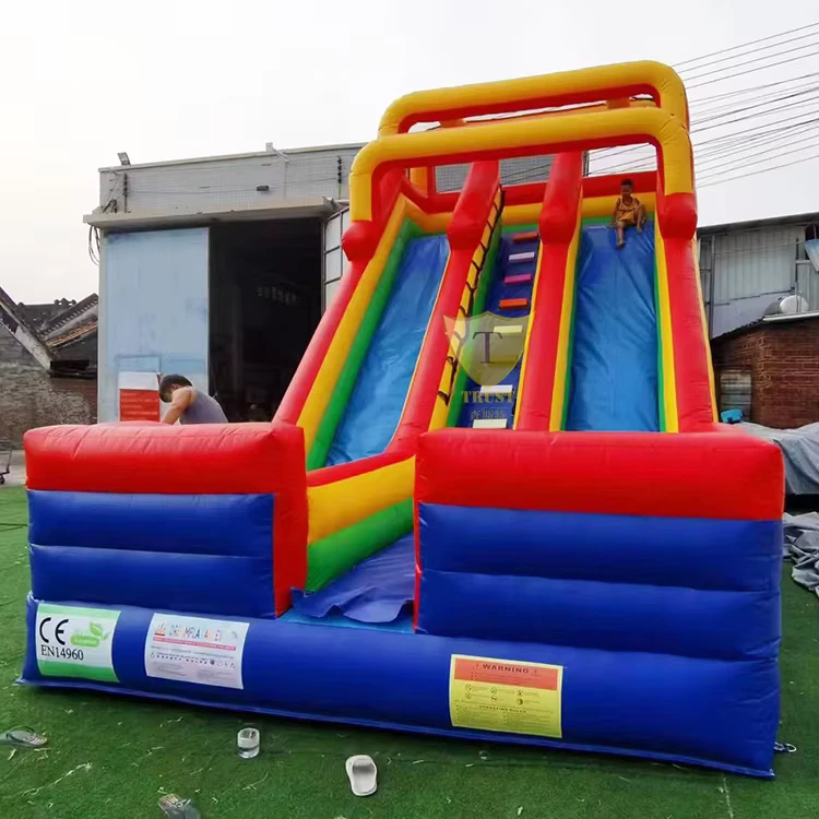 Fabricant de toboggans gonflables humides et secs, jeux gonflables pour aire de jeux.