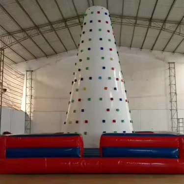 Mur d'escalade interactif gonflable pour enfants 6x6m avec souffleur, kits de réparation, installation facile pour location commerciale