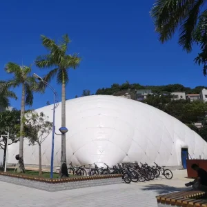 Grote Opblaasbare Luchtsteunstructuur PVDF Membrane Structuur Sport Luchtkoepel