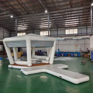 लक्जरी फ्लोटिंग inflatable जल अवकाश द्वीप फ्लोटिंग डॉक inflatable जल प्लेटफॉर्म