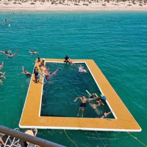 Yates de lujo para deportes acuáticos, piscinas inflables flotantes, plataforma de natación en el océano