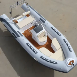 Yacht Mewah Kecil 520 RIB Lambung Fiberglass Perahu Memancing Inflatable