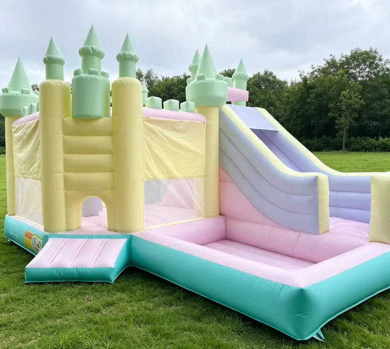 Macaron Kleur Springkasteel Combo Pastel Springkasteel Combo met Glijbaan Buiten Opblaasbaar Kasteel met Glijbaan voor Evenementen