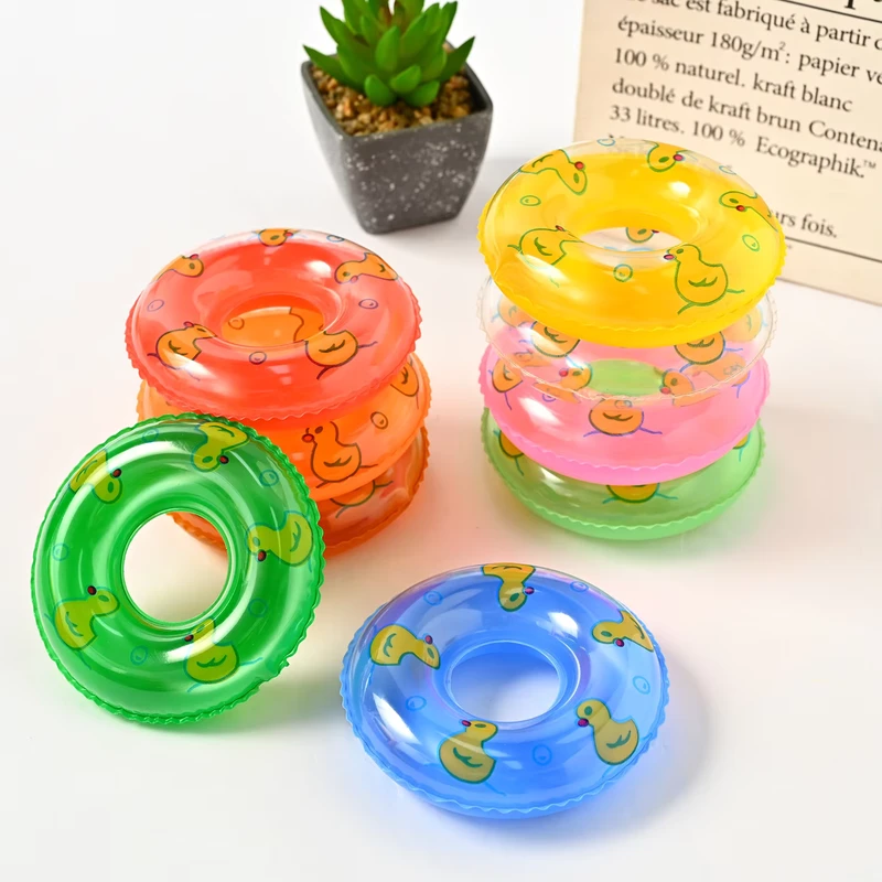 ミニインフレータブルスイムリング 子供用バス水おもちゃ 小さな黄色いアヒル アクセサリー ドーナツドリンクカップホルダー バブルティーショップ装飾