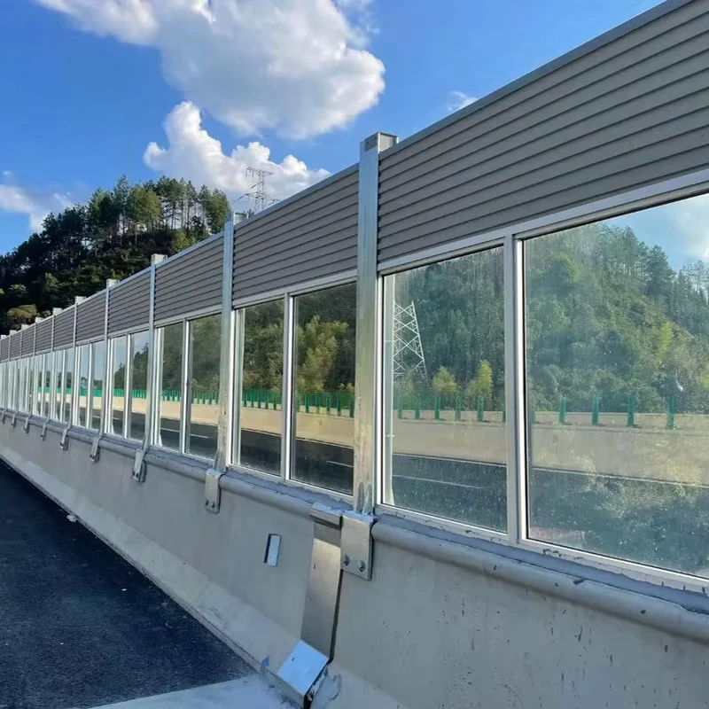 Barrera acústica moderna para control de ruido residencial y ferroviario con buena insonorización