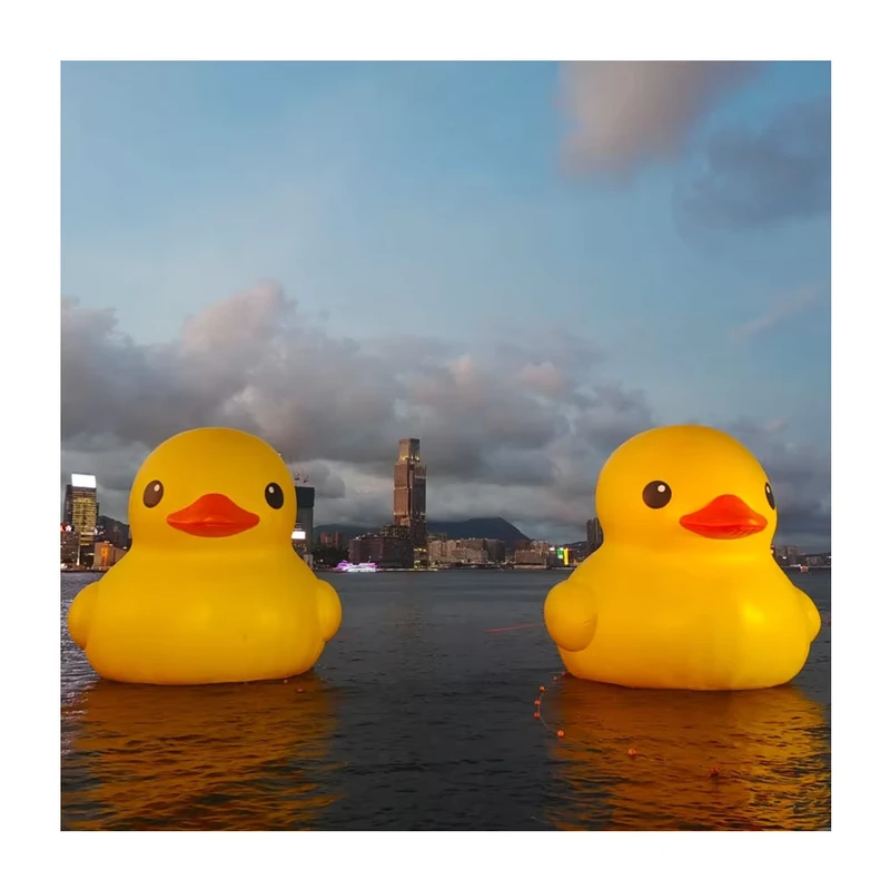 Mainan Terapung Bebek Kuning Mengembang untuk Bermain Air