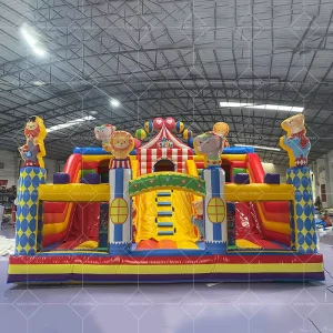 屋外商業用水上スポーツ フローティングウォーターパーク インフレータブルアクアパーク 湖での水遊び用 大人と子供向け