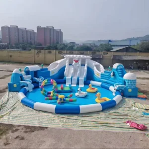 大人と子供用500kg以上の容量の屋外インフレータブルPVCウォーターパークスイミングプール家庭用