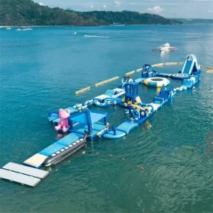 屋外インフレータブルウォータースポーツゲームビーチ巨大浮遊インフレータブルアクアパーク（子供用）