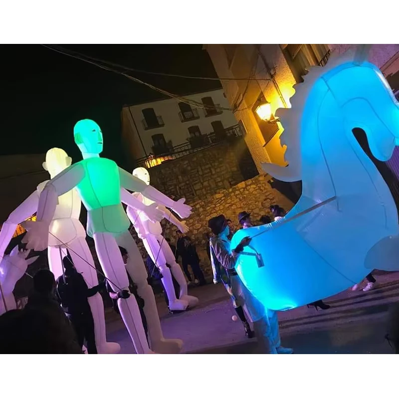 Costume gonfiabile da marionetta per sfilate all'aperto con luci per festival