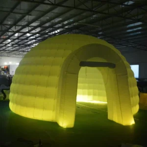 Buiten Draagbare Waterdichte Opblaasbare Kasteel Tent LED Licht Camouflage 30m Nylon Stof Snelle Automatische Opening voor Feestgebruik