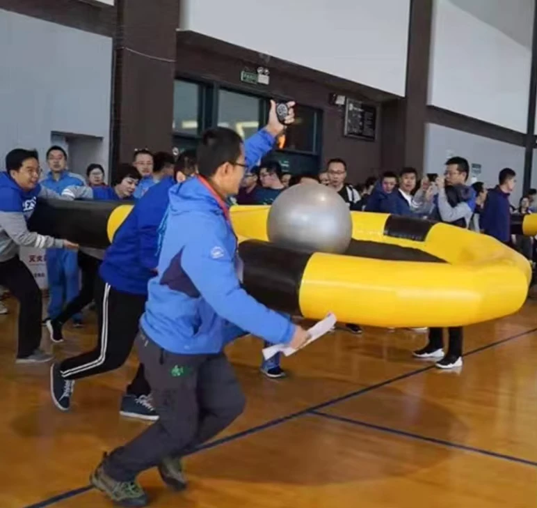 Permainan Tim Olahraga Inflatable Luar Ruangan Raket Tenis Raksasa Raket Tenis Inflatable Besar