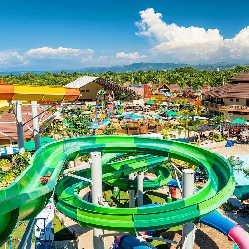 Parc Aquatique Extérieur, Terrain de Jeux, Piscine, Jeux d'Eau, Manèges, Toboggan en Fibres de Verre