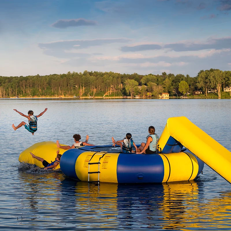 Trampolino Gonfiabile da Acqua in PVC per Parchi Acquatici