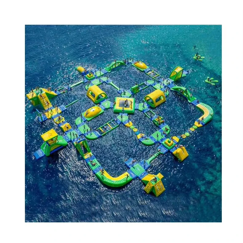 Buiten Water Sport Spel Opblaasbare Drijvende Waterpark Apparatuur voor Kinderen en Volwassenen Opblaasbaar Aqua Park