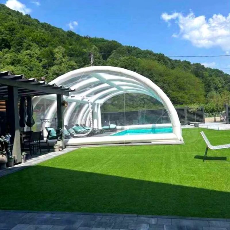 Poolabdeckung mit aufblasbarer Abdichtung für verbesserten Wasserschutz und Sicherheit