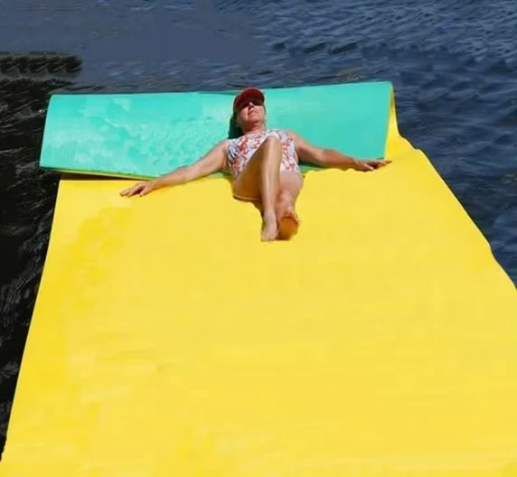 Beliebte Wasser-Spielgeräte XPE Schaum Wasser Matte Schwimmende Wassersportgeräte
