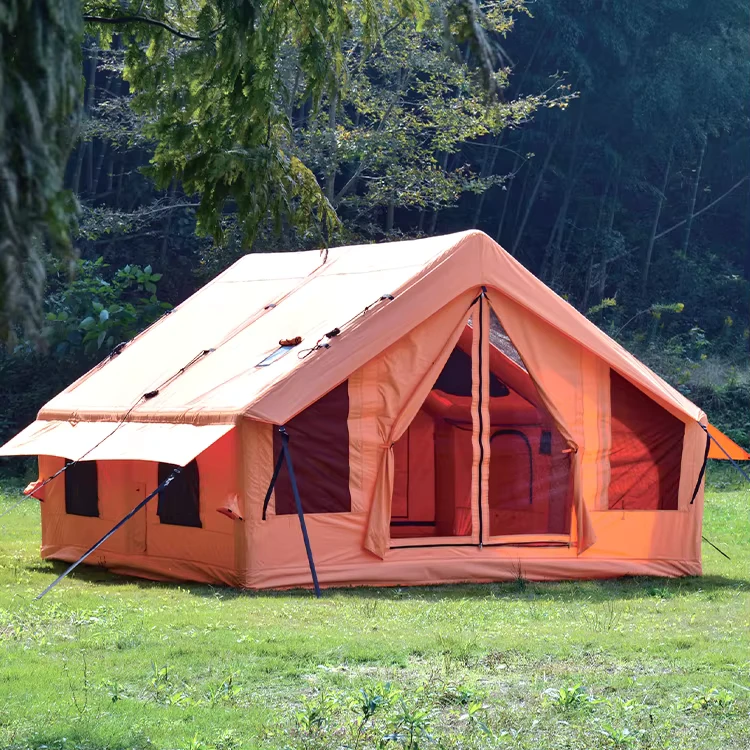 Tragbares 3000+ mm wasserdichtes 300D Oxford-Gewebe Outdoor-Party-Camping aufblasbares Zelt