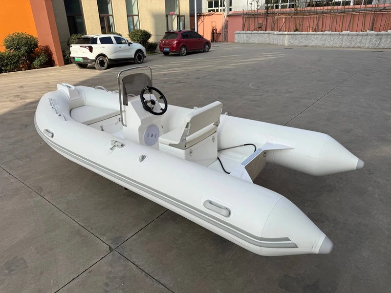 เรือพายตกปลาขนาด RIB 390 แบบพองลม