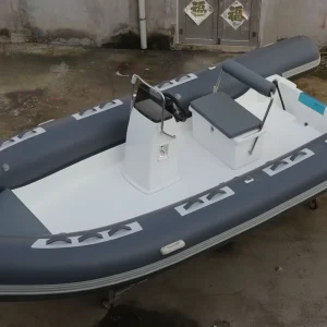Hypalon opblaasbare aluminium romp opblaasbare sportvisboot RIB 550 te koop