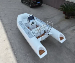 Thuyền kayak bơm hơi fiberglass dày 1.2mm tùy chỉnh với bơm hơi Hypalon/PVC cho lướt sóng, sản xuất bởi nhà sản xuất OEM