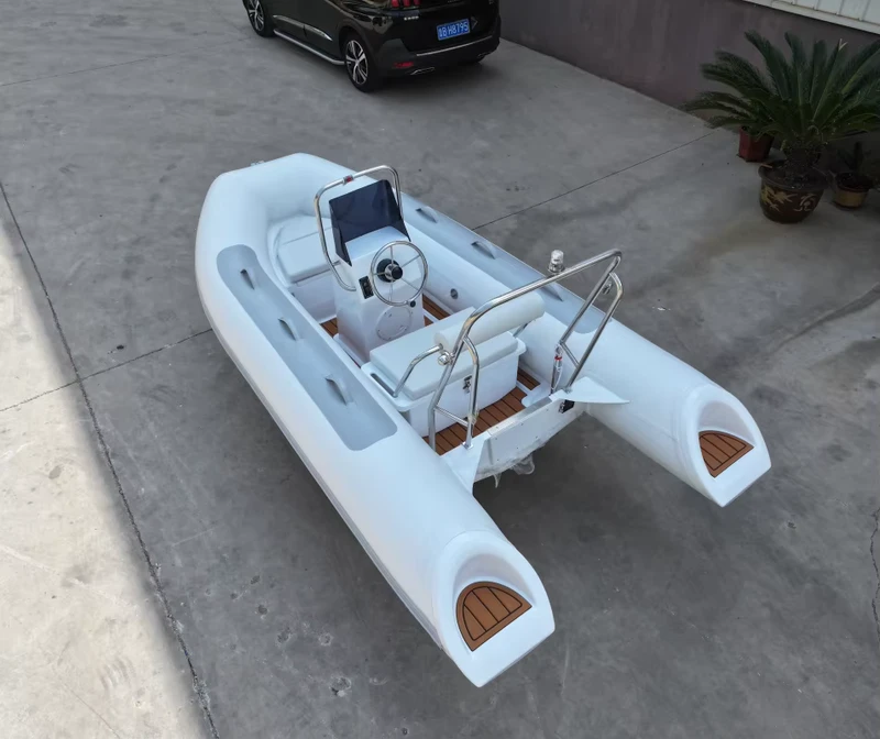 Thuyền kayak bơm hơi fiberglass dày 1.2mm tùy chỉnh với bơm hơi Hypalon/PVC cho lướt sóng, sản xuất bởi nhà sản xuất OEM