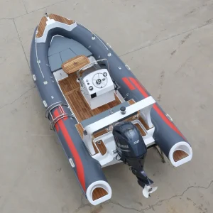 RIB550 Sport Yacht 5,5m, Perahu Memancing Inflatable RIB dengan Lambung Fiberglass