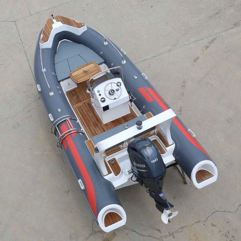 RIB550 Sport Yacht 5,5 m Aufblasbares Angelboot, Außenbordmotor mit Fiberglas-Rumpf