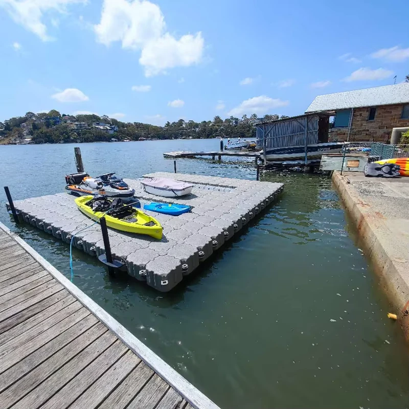 Piattaforma galleggiante gonfiabile per jet ski, dock galleggiante personalizzato con tetto, acqua salata
