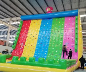 Parete di Arrampicata Gonfiabile Arcobaleno con Scivolo, di Grado Commerciale, per Eventi, Interni ed Esterni, in PVC