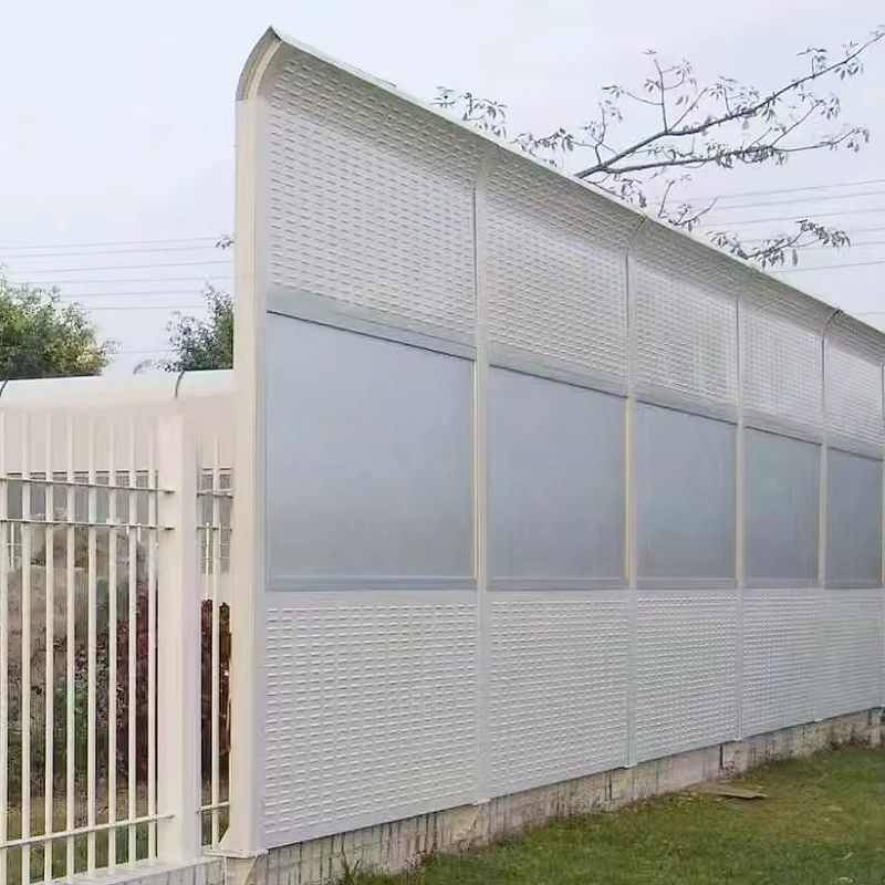 Wohnliche Schallschutzwände Oben Gebogene Straßenlärmschutzwand Metallrollo Tragbare Schallschutzwände Verkehrslärm reduzierender Zaun