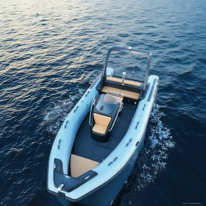 Rib 680 인플레이터블 RIB 보트 유리섬유 선체 레크리에이션 낚시 보트
