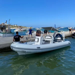 Barco Inflável Semi-Rígido de Patrulha Costeira com Casco de Alumínio em V Profundo e Motor de 115Hp SP580