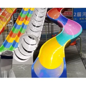 Équipement de terrain de jeu d'intérieur Water World Carnaval d'été, toboggan arc-en-ciel en fibre de verre, taille personnalisée