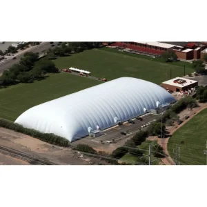 निर्माण स्थल उपकरण भंडारण के लिए अस्थायी एयर डोम त्वरित स्थापित inflatable कार्यशाला शेड वेंटिलेशन प्रणाली के साथ