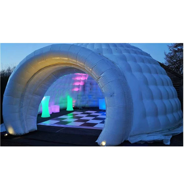 ปราสาทบ้านกระโดดสีขาว เต็นท์ลมลอยที่มีไฟ LED เต็นท์ลมสำหรับงานเลี้ยงตอนเย็น