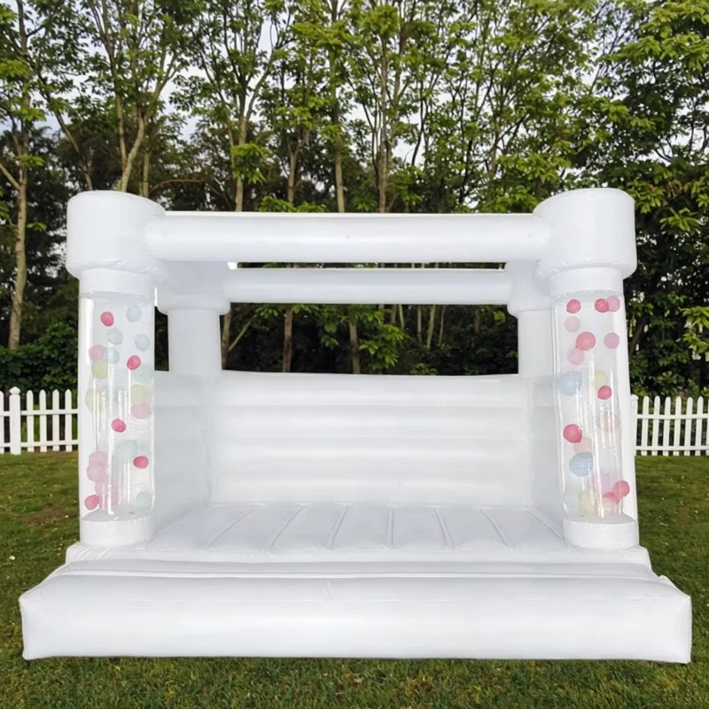 Witte opblaasbare springkasteel met ballontube, commercieel PVC springbed, voor kinderen en volwassenen.