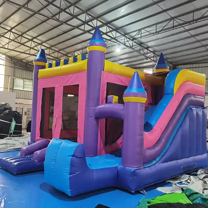 Commerciële milieuvriendelijke PVC opblaasbare springkasteel glijbaan combinatie bouncy castle multi-activiteit bouncer glijbaan klimmen plezier